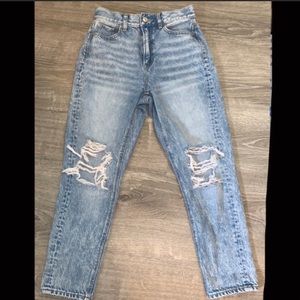 American Eagle Mom Jeans (size 00)